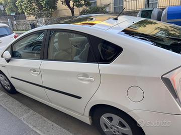 TOYOTA Prius 1.8