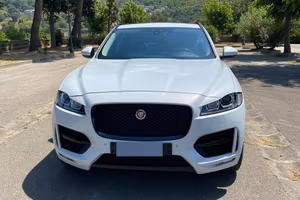 Jaguar f pace nuova