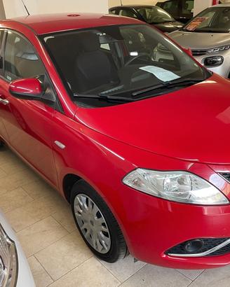 Lancia Y Ypsilon 1.2 GPL NUOVO Silver Distribuzion