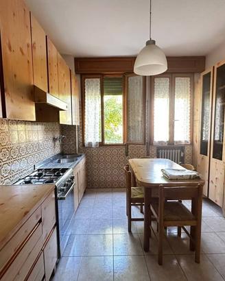 Appartamento di 102 m² con 4 locali e box auto a B