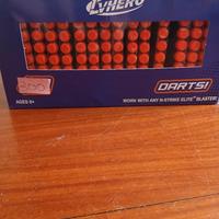 scatola con 300 dardi nerf