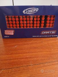 scatola con 300 dardi nerf