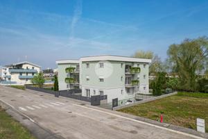 3 LOCALI A SAN GIOVANNI LUPATOTO