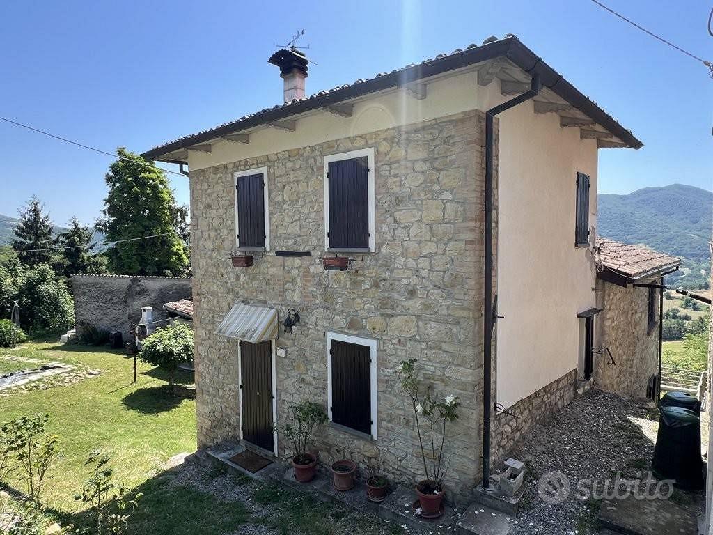 Rustico / Casale di 150 m² con 4 locali a Pellegri - Vista 2