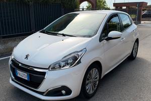 Peugeot 208 Puretech 82cv benzina