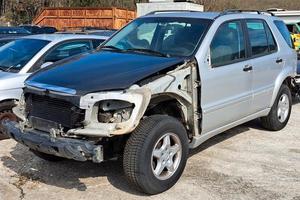 Ricambi Mercedes ML 270 cdi W163 (NO PARAURTI)