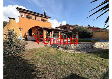 VILLA SINGOLA A ARDEA