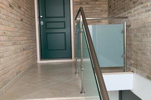 Casa singola con negozio piano terra