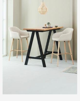 Penisola alta con sgabelli