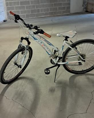 Bicicletta ragazza