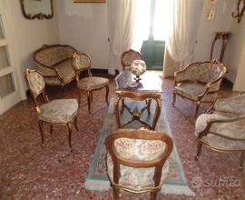 7 VANI CON GARAGE ZONA ROCCAROMANA(9397ra27180)