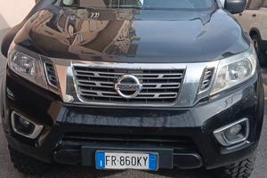 Nissan Navara 2.3 dCi King Cab