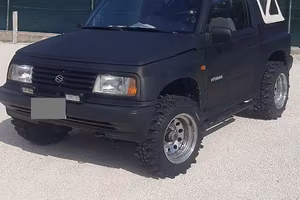 Suzuki vitara gpl trentennale