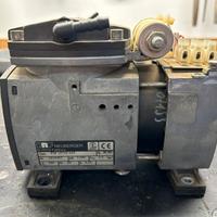 Pompa del vuoto KNF 220V Pressione 2 bar