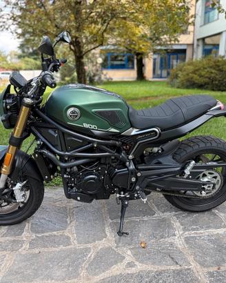 Benelli Leoncino 800
