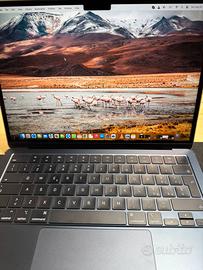 MacBook Air (M2, 2023)