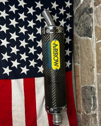 Terminale silenziatore Arrow 2T in carbonio