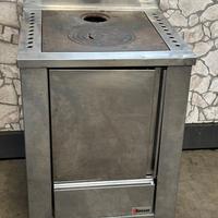 Stufa a legna in acciaio inox usata marca Focus