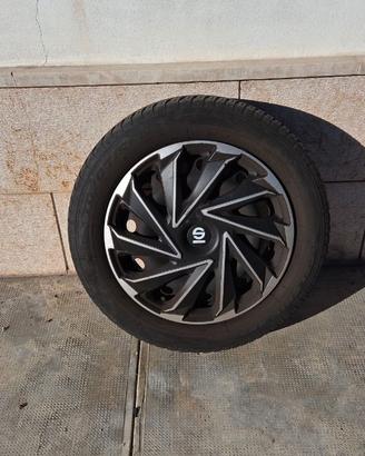 Gomme 4 stagioni TOYO 205/55R16 cerchi Ford Focus