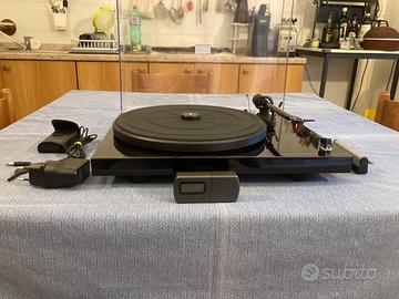 giradischi project carbon debut