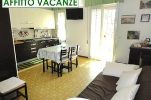 LUGLIO Trilocale climatizzato in ZONA TRANQUILLA