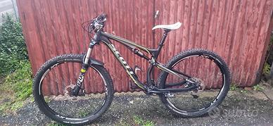 MTB 29 Scott Genius -permuto Gravel