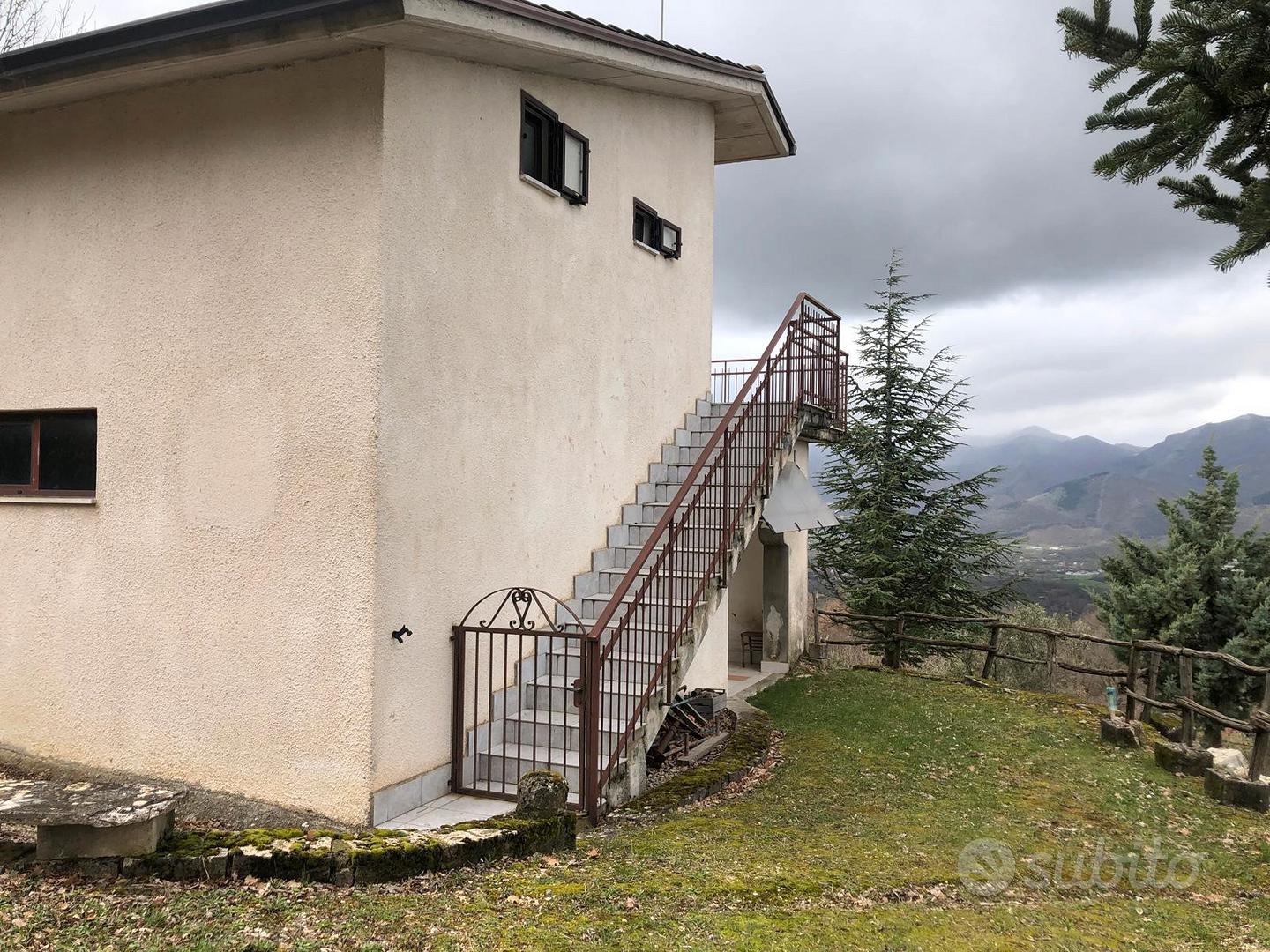 Terreno con annessa costruzione. - Vista 3