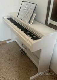 Pianoforte Digitale bianco Yahaha Arius YDP 165