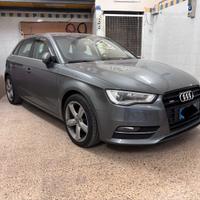 Audi A3 - 2.0  TDI - 150 Cv