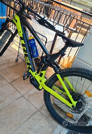 E bike trek  full carbonio