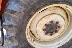 Goodyear 18.4-34 ●460/85-34