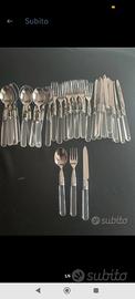 Servizio di posate in acciaio inox e alabastro 