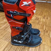 TCX Xblast 44  prezzo spedito  sda