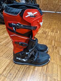 TCX Xblast 44  prezzo spedito  sda