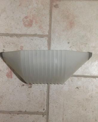 lampada a muro