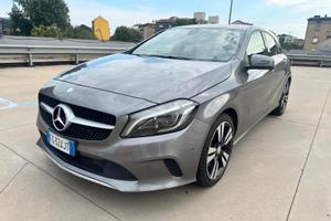 MERCEDES CLASSE A. 250 BENZINA AUTOMATICO 