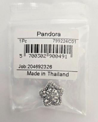 Pandora Charm Fiocco di neve con pavé scintillante