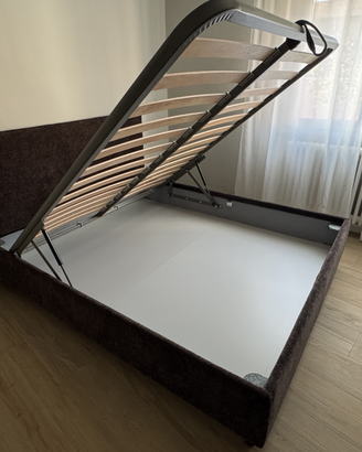 Letto matrimoniale contenitore