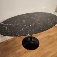 Tavolo in vero marmo Nero Marquina design moderno