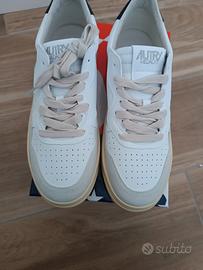 scarpe vestibilità n. 42