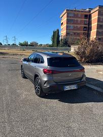 Mercedes eqa 250