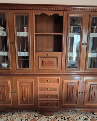 credenza classica in legno