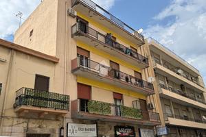 3 LOCALI A REGGIO DI CALABRIA