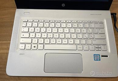 HP henvy 13 - i5-8g RAM - 256 SSD 