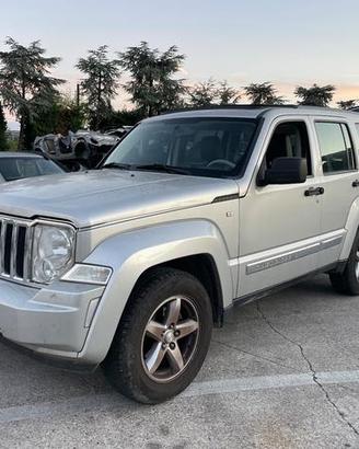 Jeep Cherokee 2.8 CRD per ricambi