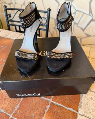 Scarpe Nero Giardini estive