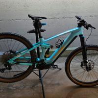 Cube Stereo hybrid 140 