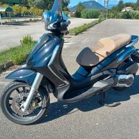 Piaggio Beverly 400 Tourer 