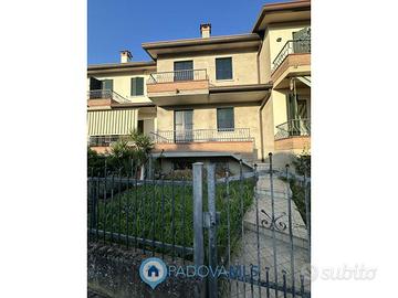 Due Carrare - Porzione di quadrifamiliare al grezz