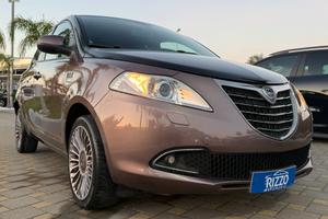 Lancia Ypsilon 1.2 69 CV ELLE limited edition pell